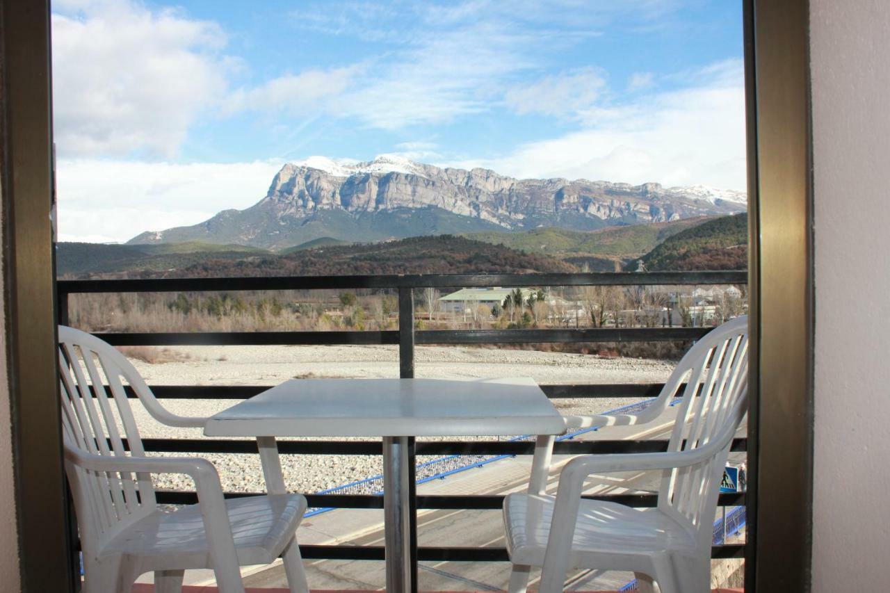 Apartamento Vive Aínsa-Sobrarbe Extérieur photo